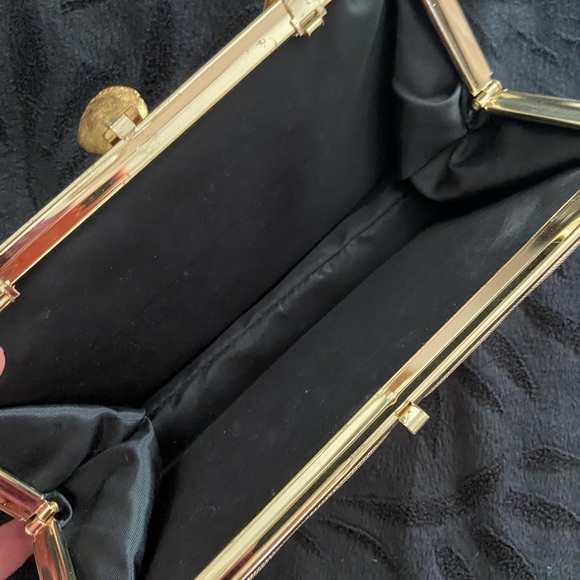 Vintage Gold Clutch - Picture 6 of 8